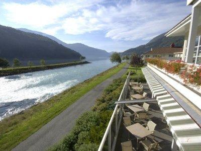 فندق Loenfjord المظهر الخارجي الصورة